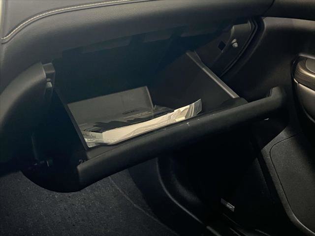 Certified 2022 GMC Acadia SLT w/ Technology Package image 38