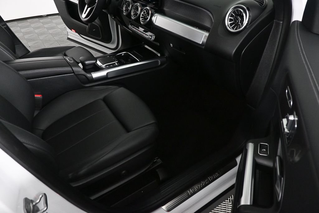 Certified 2023 Mercedes-Benz GLB 250 image 23