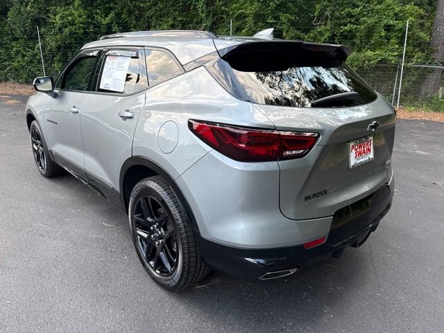 Used 2023 Chevrolet Blazer RS w/ Enhanced Convenience Package FWD image 3