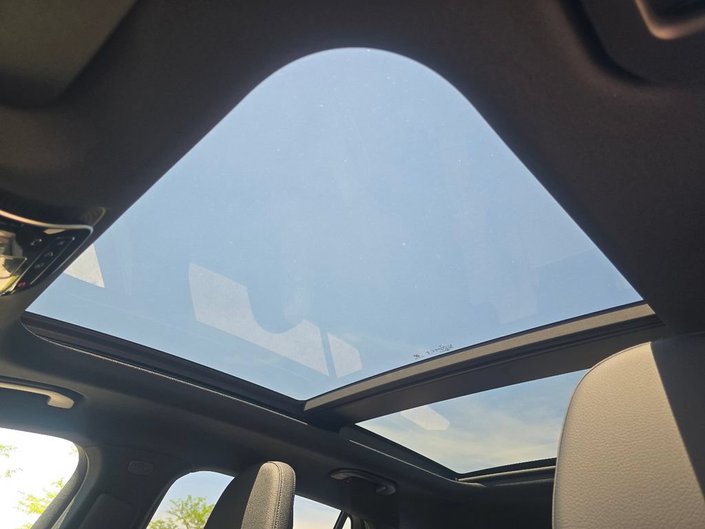 New 2026 Mercedes-Benz GLC 300 4MATIC image 3