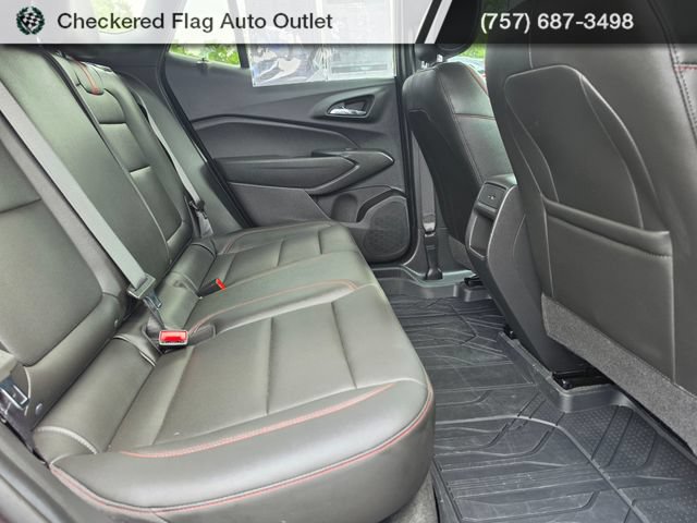 Used 2024 Chevrolet Trax RS w/ Sunroof Package FWD image 46