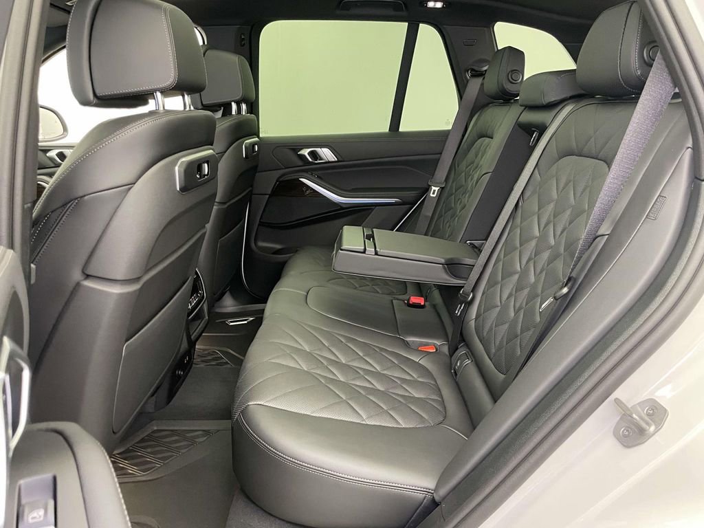 New 2026 BMW X5 xDrive50e AWD/4WD image 16