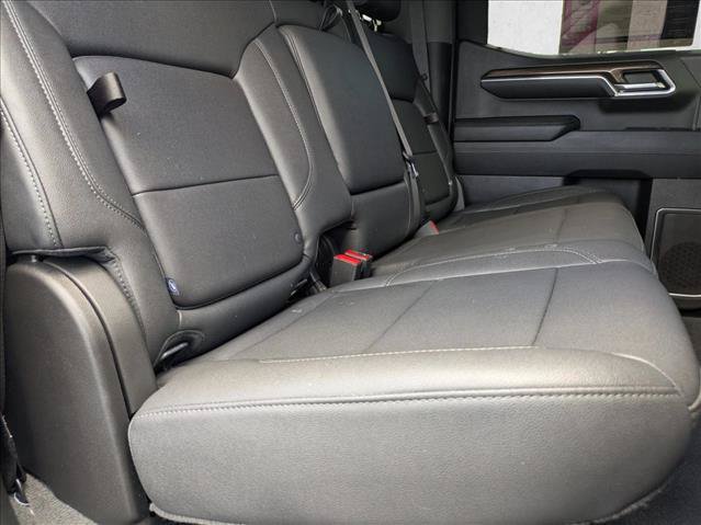 Used 2024 Chevrolet Silverado 1500 RST w/ Redline Edition AWD/4WD image 19