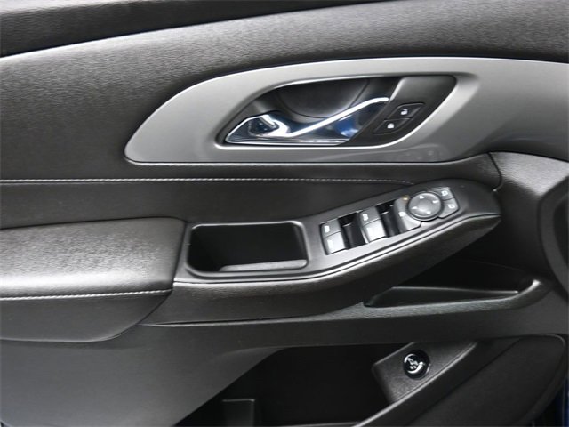 Used 2023 Chevrolet Traverse LT image 13