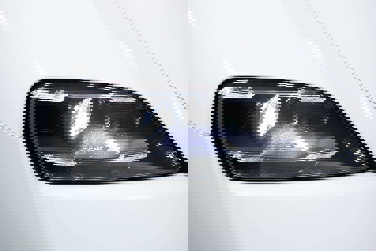 Certified 2025 Porsche Taycan image 32