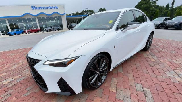 Used 2025 Lexus IS 350 F Sport RWD image 5
