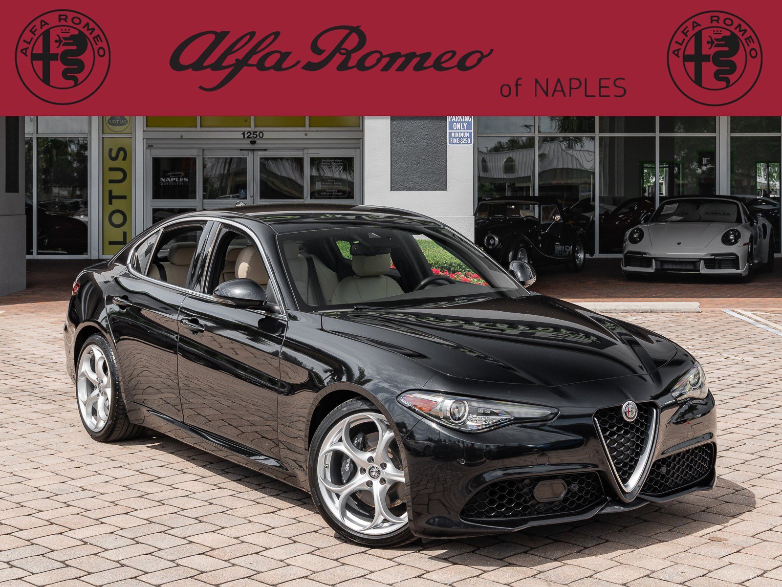 Used 2023 Alfa Romeo Giulia w/ Quick Order Package 22Z Lusso image 32
