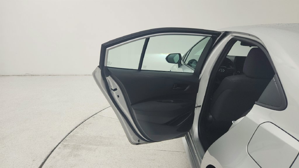 Used 2025 Toyota Corolla LE FWD image 21