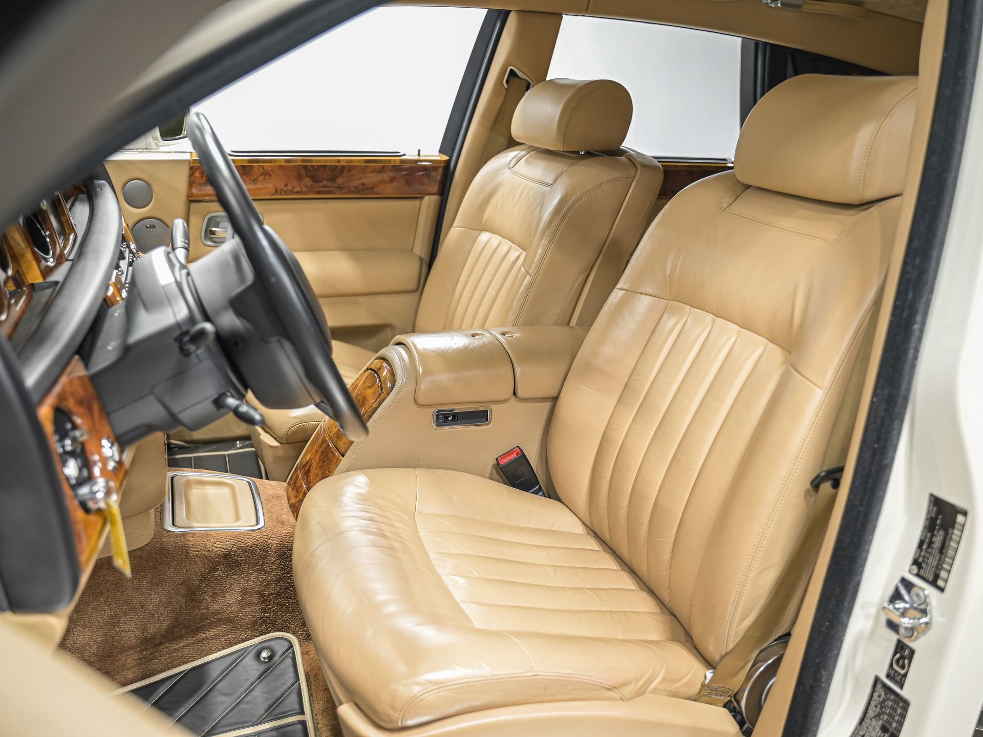 Used 2004 Rolls-Royce Phantom Sedan image 16