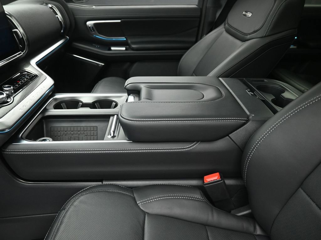 New 2025 Ford Expedition Platinum w/ Stealth Performance Package AWD/4WD image 21