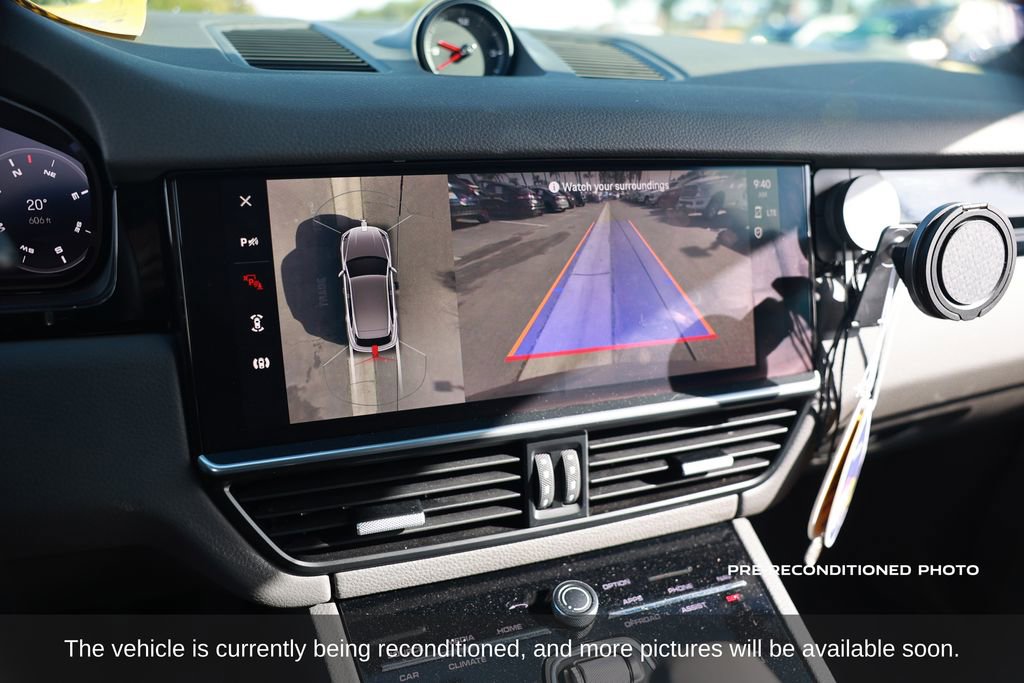 Used 2023 Porsche Cayenne Platinum Edition image 17