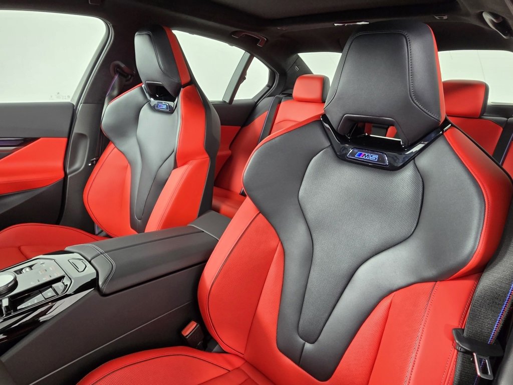 New 2026 BMW M5 w/ Executive Package image 17