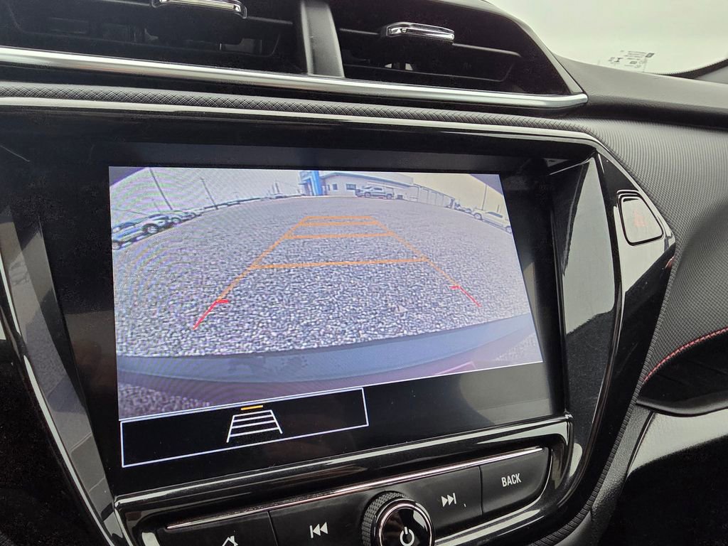 Used 2023 Chevrolet TrailBlazer RS w/ Sun and Liftgate Package image 19