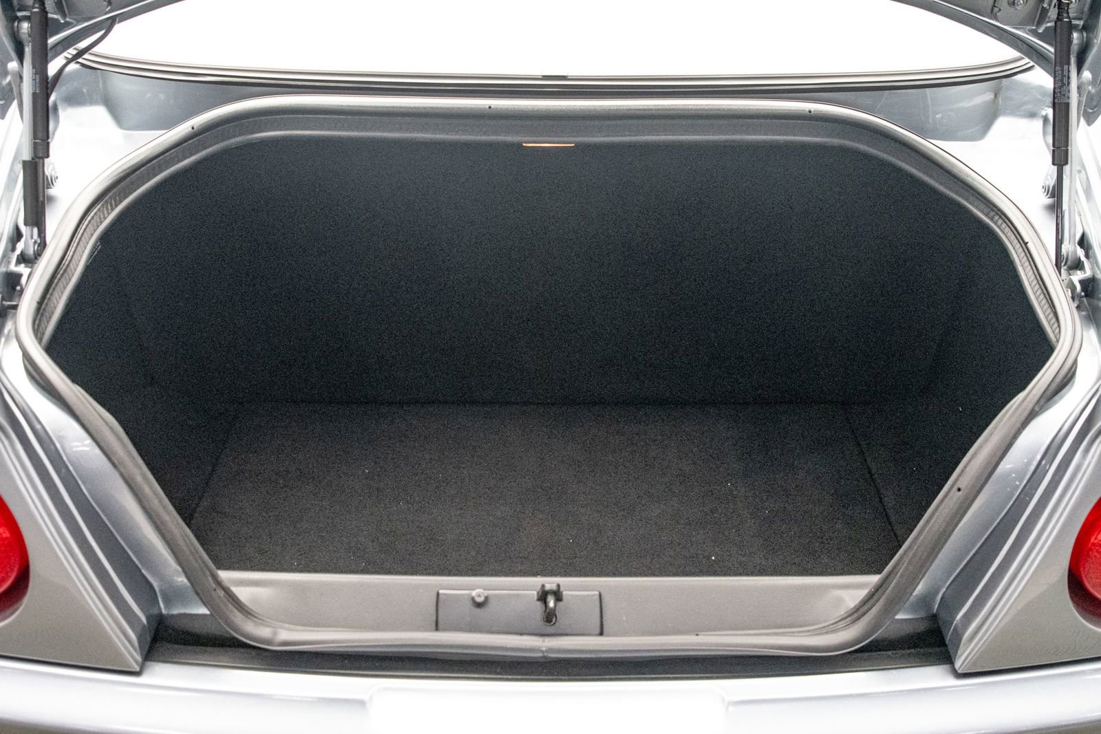 Used 1999 Ferrari 550 Maranello Coupe RWD image 54