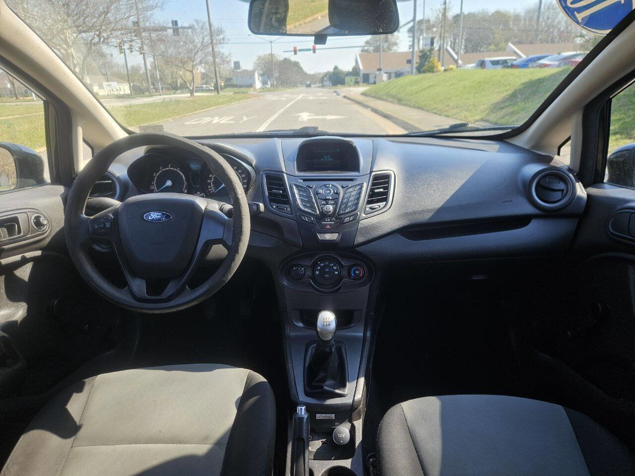 Used 2016 Ford Fiesta S FWD image 15