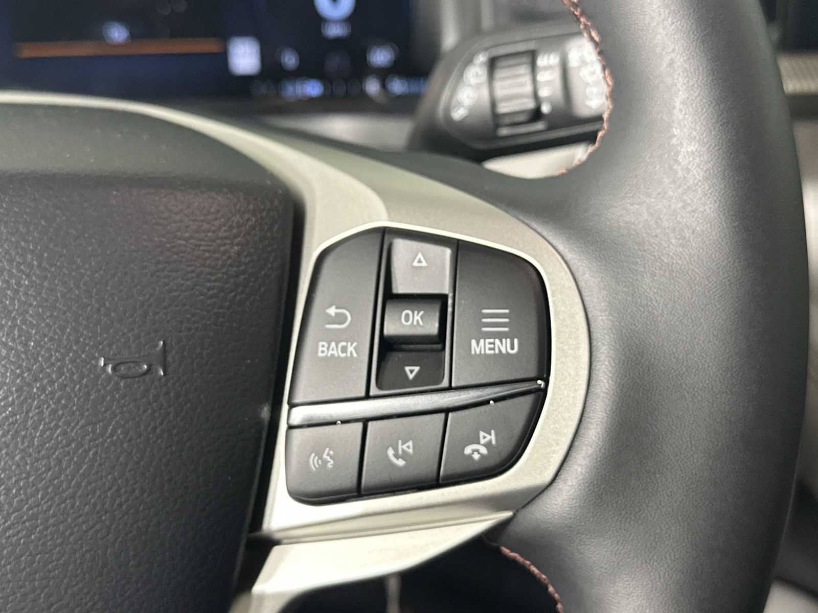 New 2026 Ford Explorer Active w/ Active Comfort Package RWD image 27