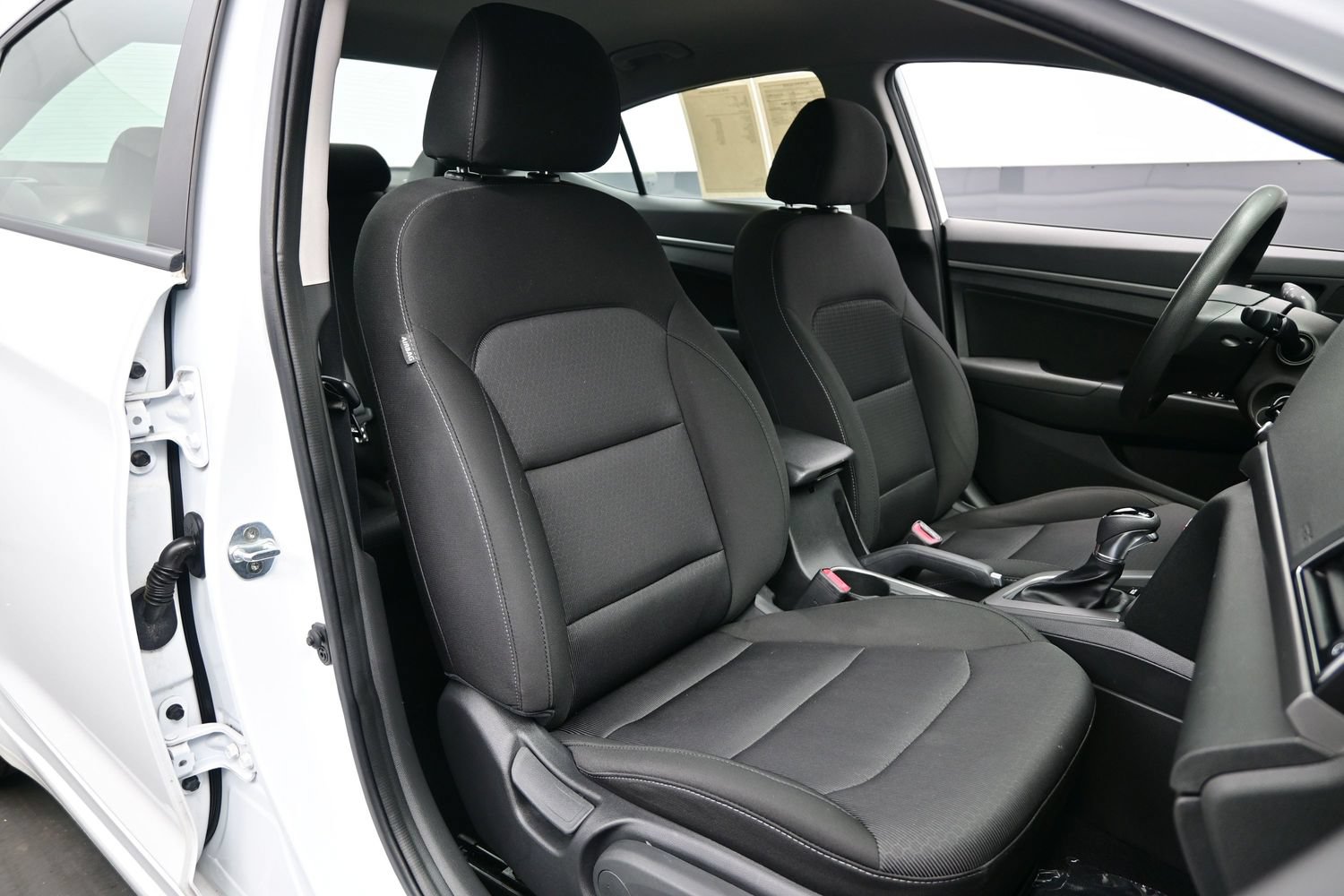 Used 2018 Hyundai Elantra SEL FWD image 13