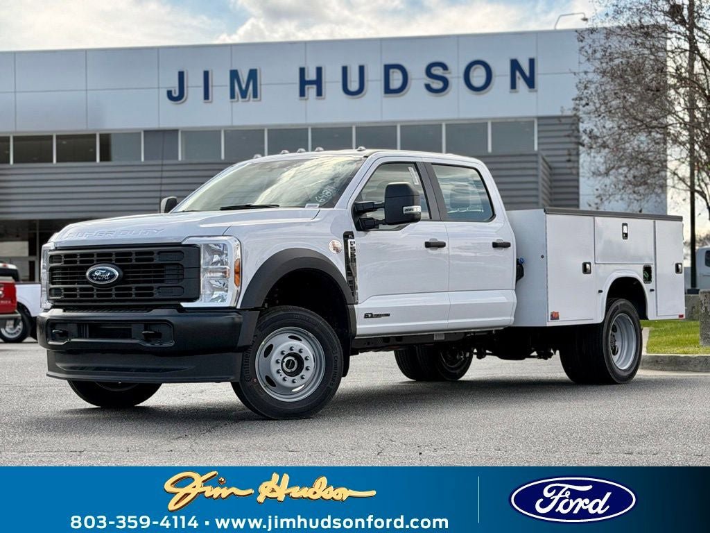 New 2026 Ford F550 4x4 Crew Cab image 1