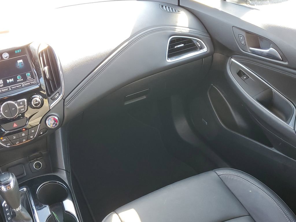 Used 2017 Chevrolet Cruze Premier image 26