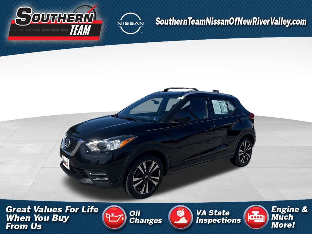 Used 2019 Nissan Kicks SV image 1