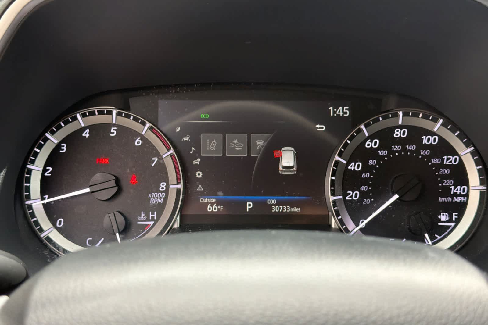 Used 2024 Toyota Highlander XLE AWD/4WD image 28