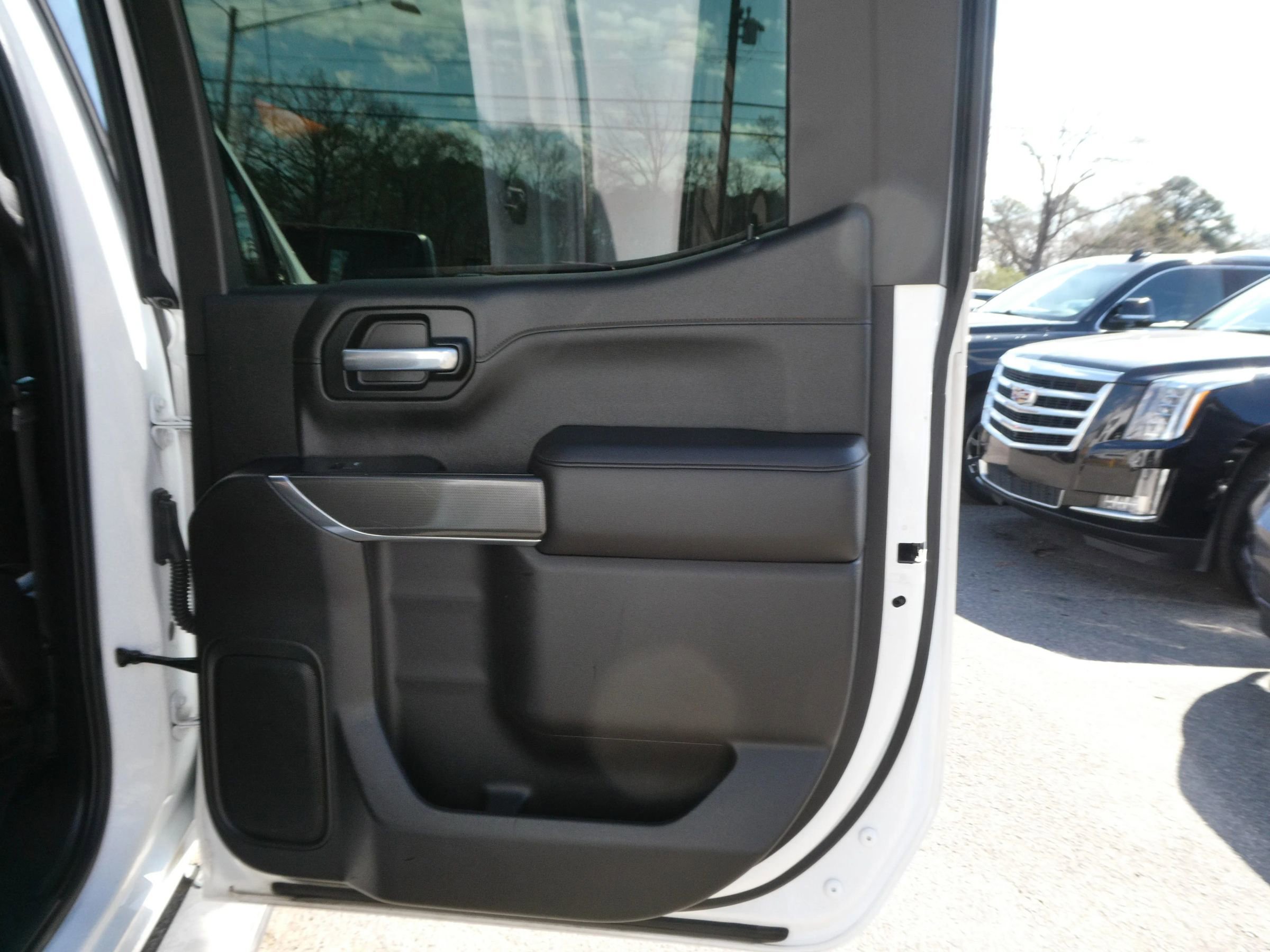 Used 2020 GMC Sierra 1500 AT4 w/ Off-Road Performance Package image 24