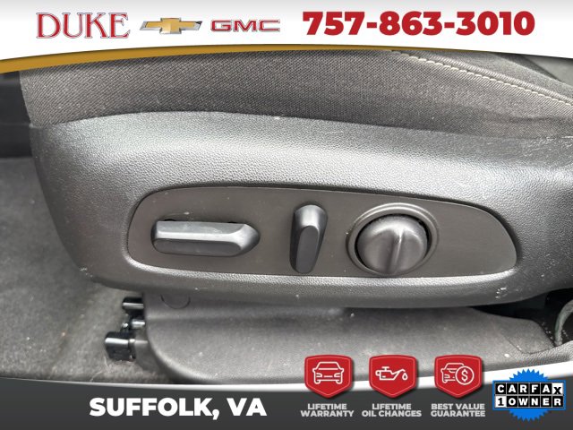 Used 2023 GMC Acadia SLE w/ Driver Convenience Package image 13