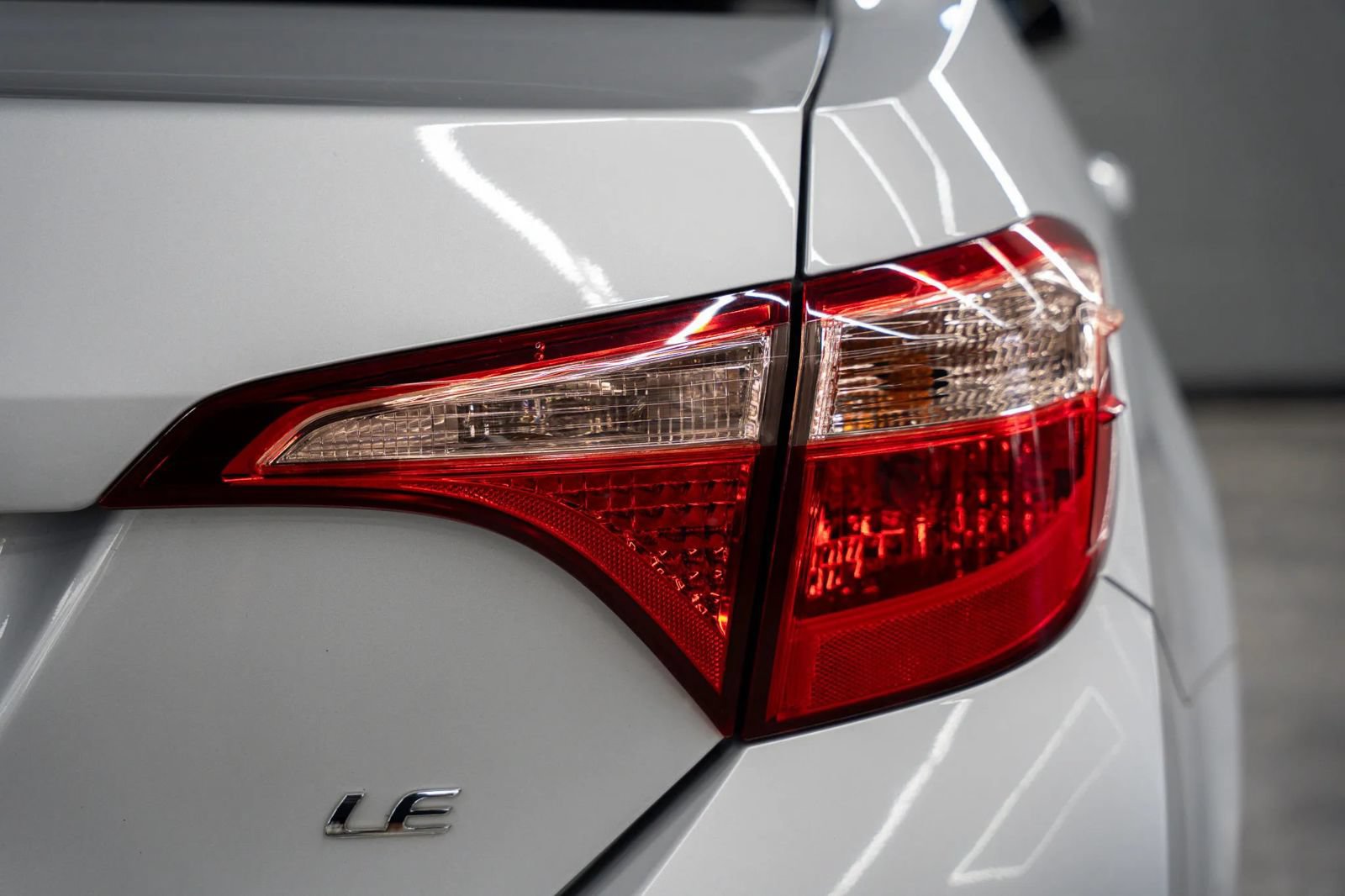 Used 2019 Toyota Corolla LE FWD image 18