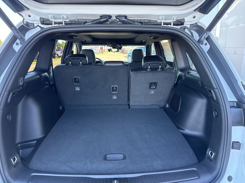 New 2025 Jeep Grand Cherokee Limited w/ Luxury Tech Group II image 9