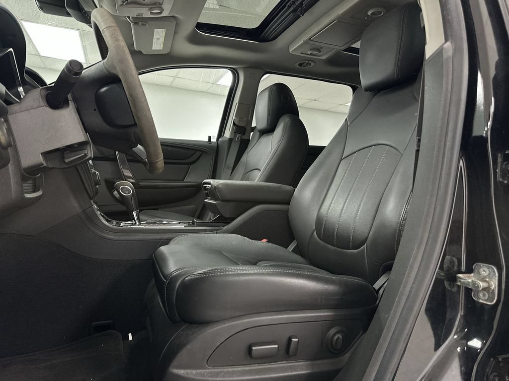 Used 2016 Chevrolet Traverse LTZ AWD/4WD image 10