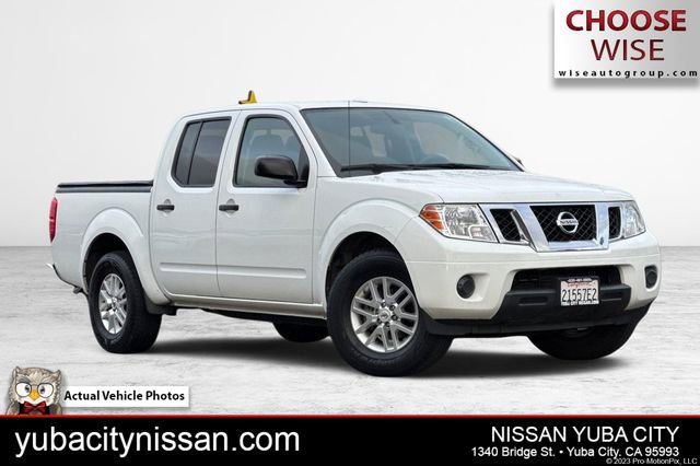 Used 2017 Nissan Frontier SV image 1