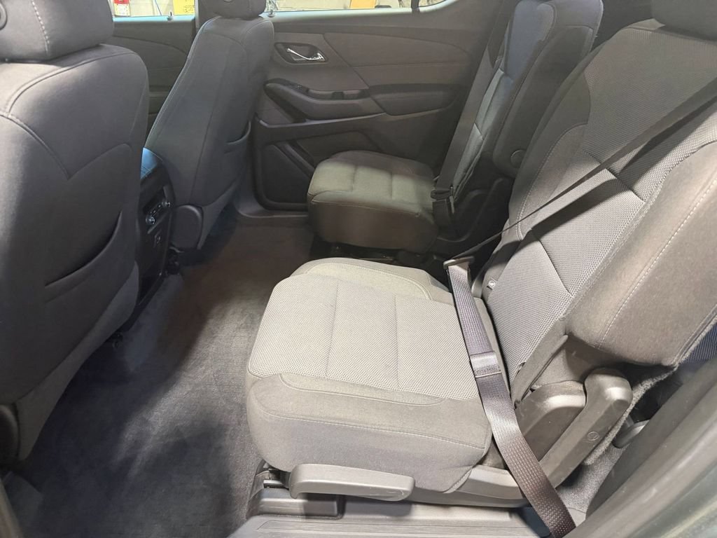 Used 2023 Chevrolet Traverse LT AWD/4WD image 24