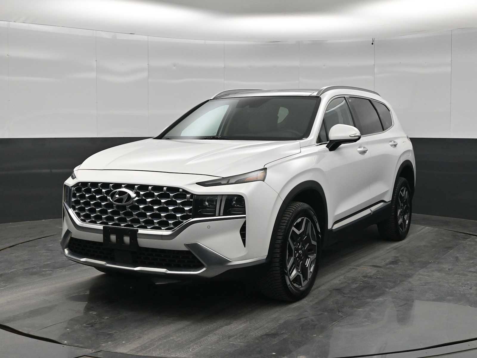 Used 2023 Hyundai Santa Fe Limited AWD/4WD image 3