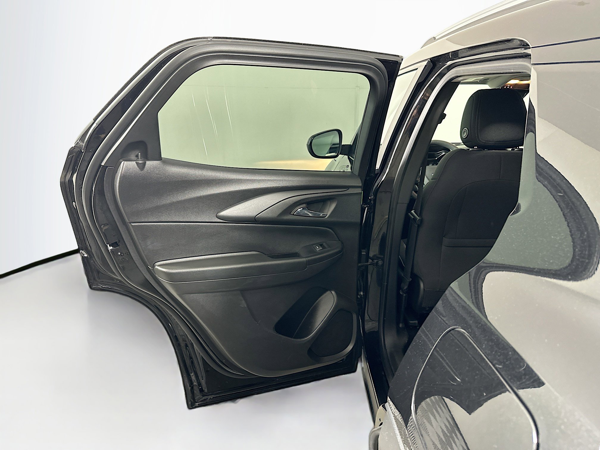 Used 2023 Chevrolet TrailBlazer LT w/ LPO, Blackout Package AWD/4WD image 25