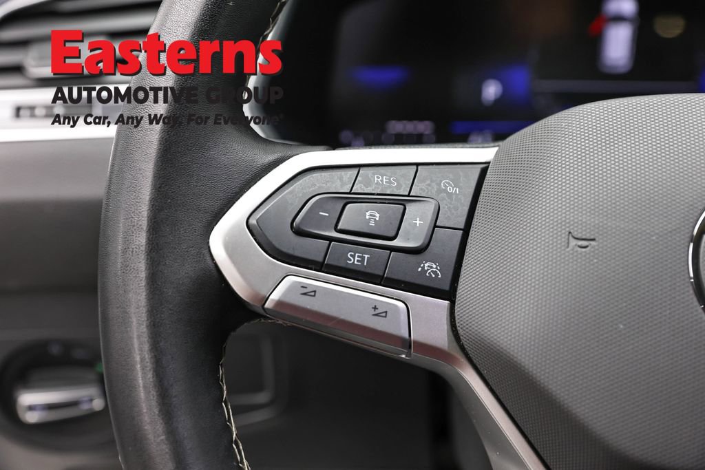 Used 2024 Volkswagen Tiguan SE image 15