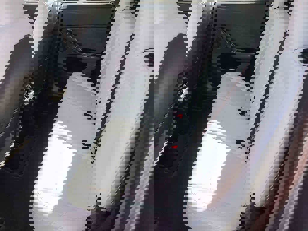 Used 2024 Tesla Model Y Performance image 16