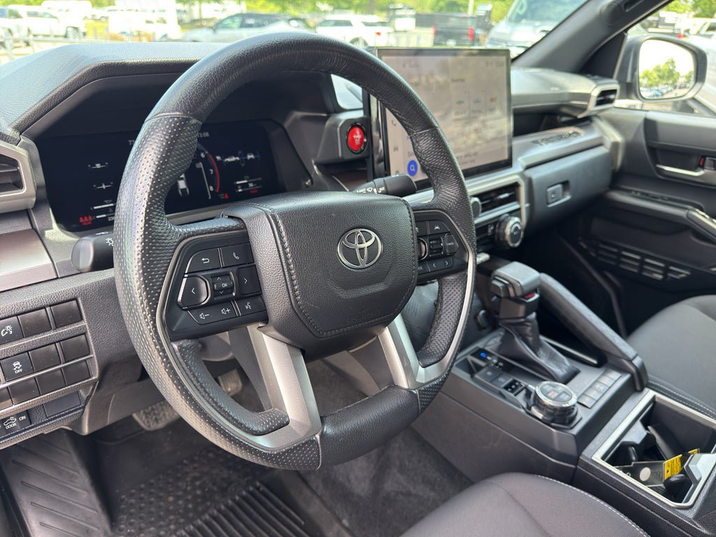 Used 2024 Toyota Tacoma TRD Off-Road AWD/4WD image 34