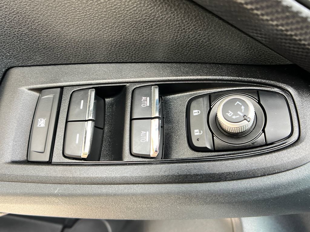 Used 2024 Subaru Crosstrek 2.5i Limited image 13