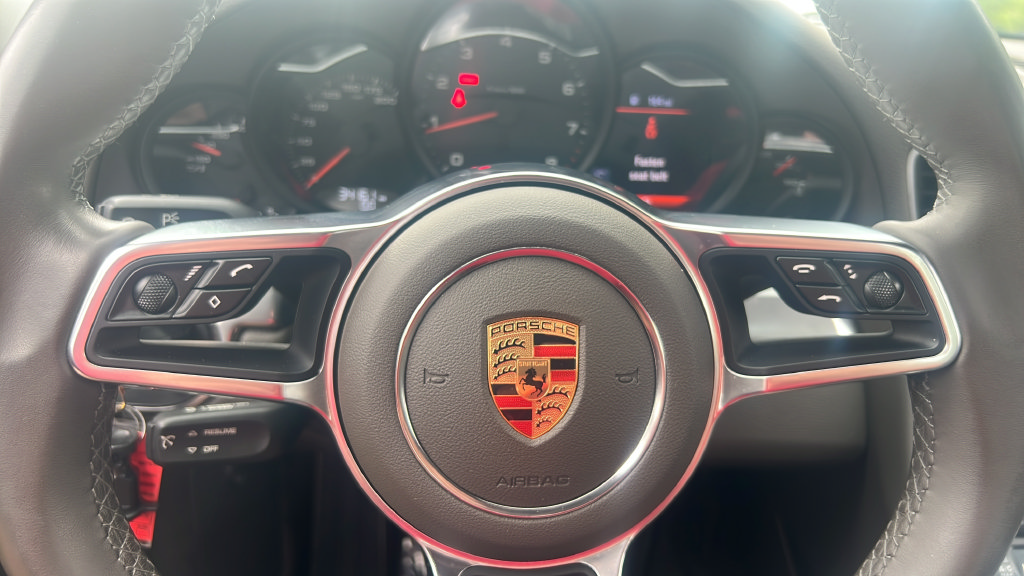 Certified 2019 Porsche 911 Carrera RWD image 32