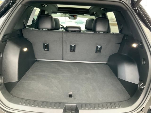 Used 2025 Chevrolet Equinox ACTIV w/ Safety and Technology Package image 12