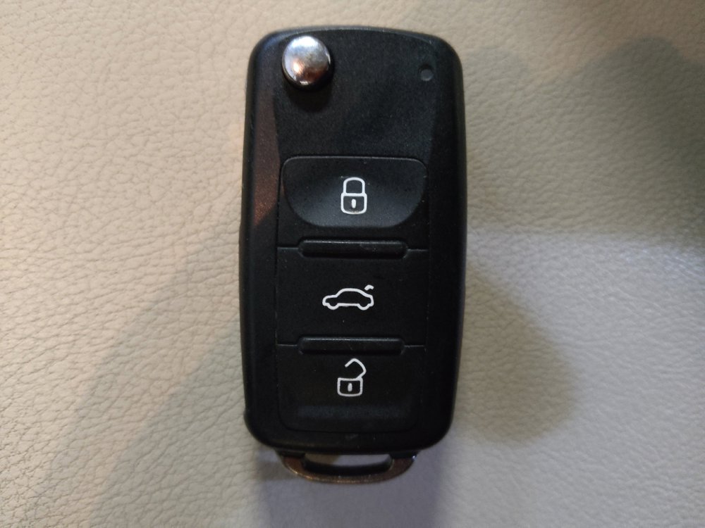 Used 2018 Volkswagen Passat 2.0T R-Line FWD image 32