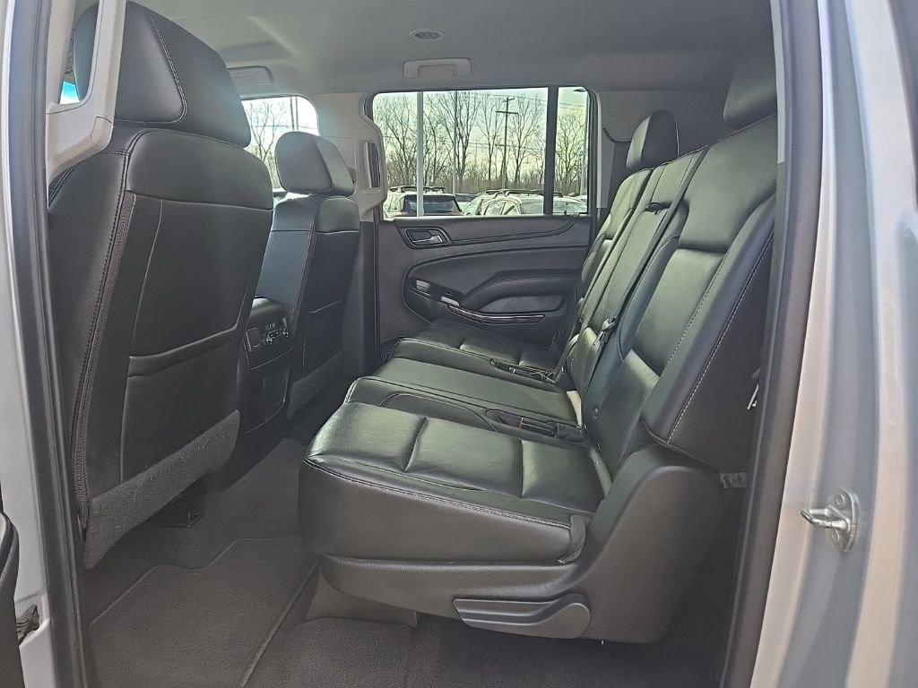 Used 2019 Chevrolet Suburban LT AWD/4WD image 28