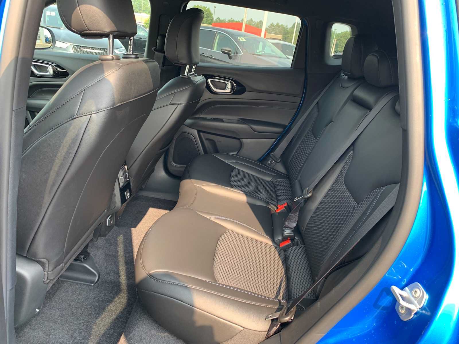 New 2026 Jeep Compass Latitude AWD/4WD image 14