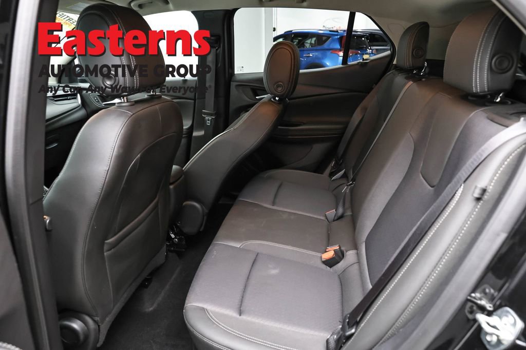 Used 2025 Buick Encore GX Preferred FWD image 21