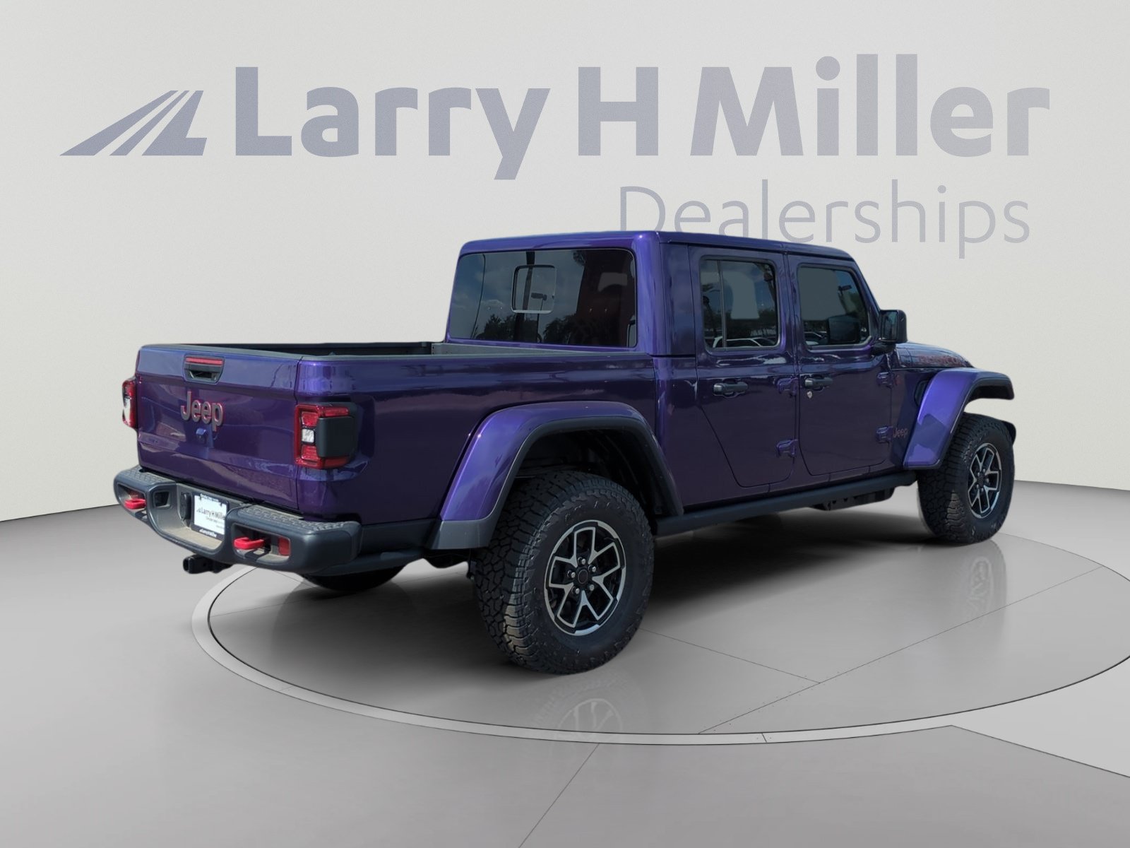New 2026 Jeep Gladiator Rubicon w/ Steel Power Dome Hood Package AWD/4WD image 5