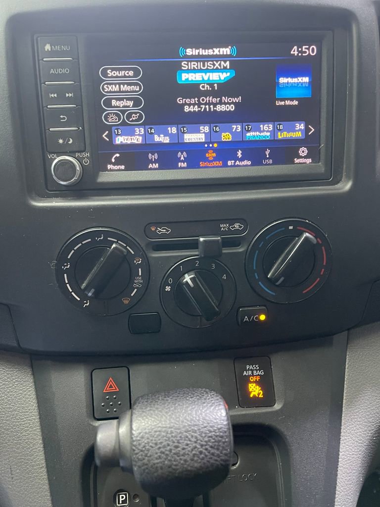 Used 2020 Nissan NV200 S image 7