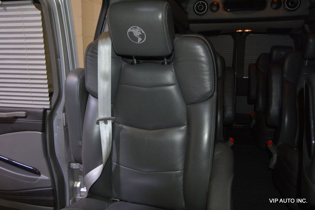 Used 2020 GMC Savana 2500 Extended w/ Enhanced Convenience Package image 27