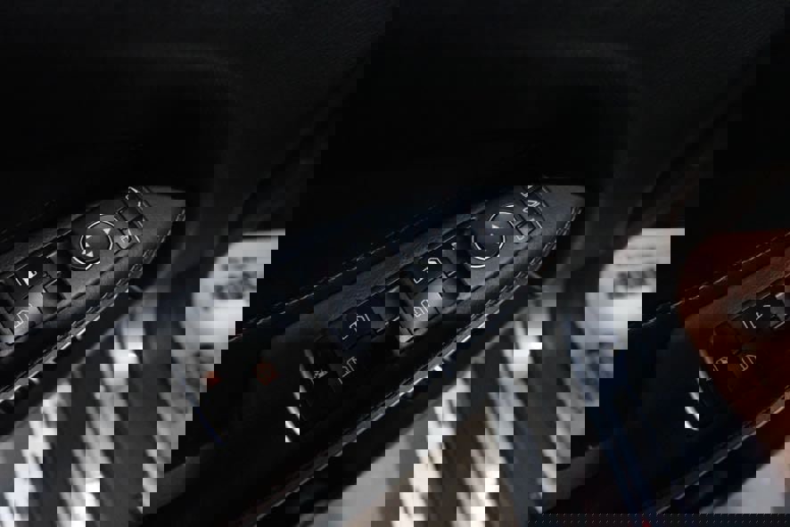 Used 2018 Mercedes-Benz GLS 550 4MATIC image 20