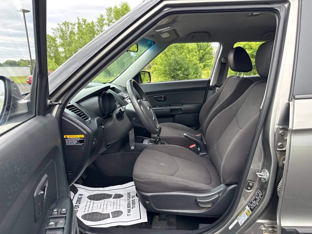 Used 2013 Kia Soul FWD image 20
