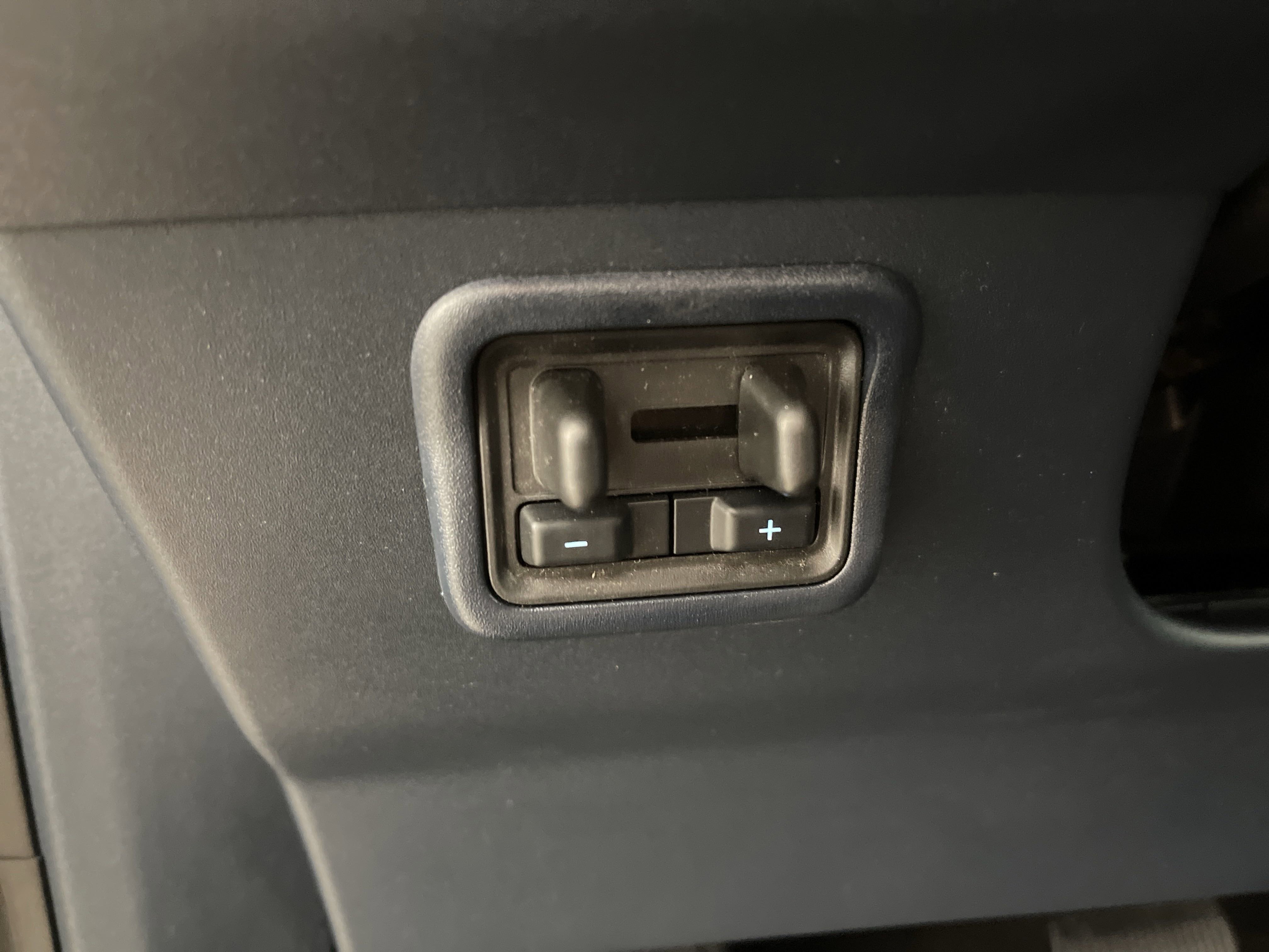 New 2025 Ford Maverick XLT w/ XLT Luxury Package image 30